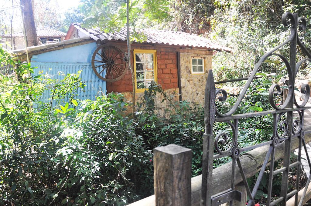 Pousada Ecologica Lua Bonita Do Nero Macacos  Eksteriør billede